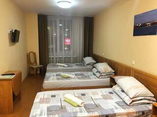 Гостиница Италмас Отель Ижевск Трехместный номер эконом-класса с общей ванной комнатой на этаже-2