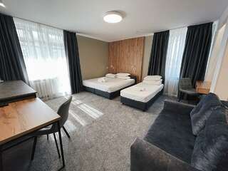 Гостиница Италмас Ижевск Номер комфорт семейный-4