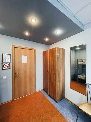 Гостиница Италмас Ижевск Эконом Family для четырех человек (удобства на этаже)-4