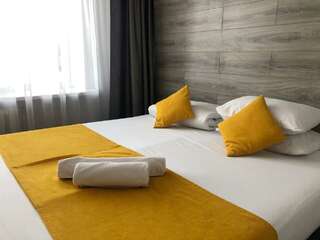 Гостиница Италмас Ижевск Номер стандарт с 1 двуспальной кроватью-12