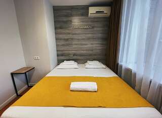 Гостиница Италмас Ижевск Номер стандарт с 1 двуспальной кроватью-5