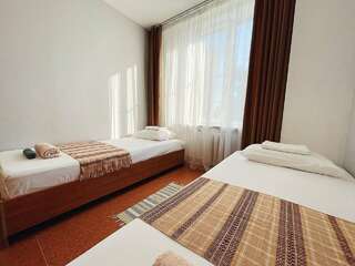 Гостиница Италмас Ижевск Эконом Twin (удобства на этаже)-1